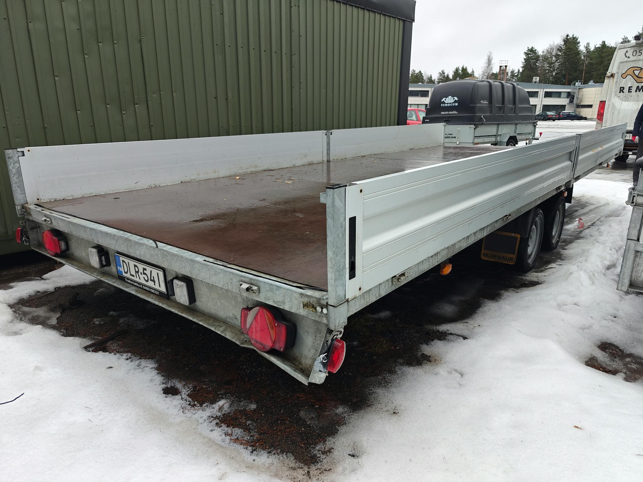 Humbaur peräkärry ilman kuomua